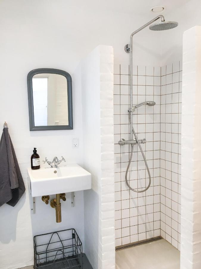 Boes Bed & Breakfast 스칸데르보르 외부 사진